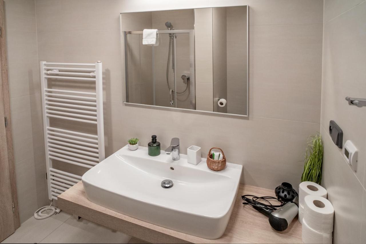 Hotel Smrz Sepekov Zewnętrze zdjęcie