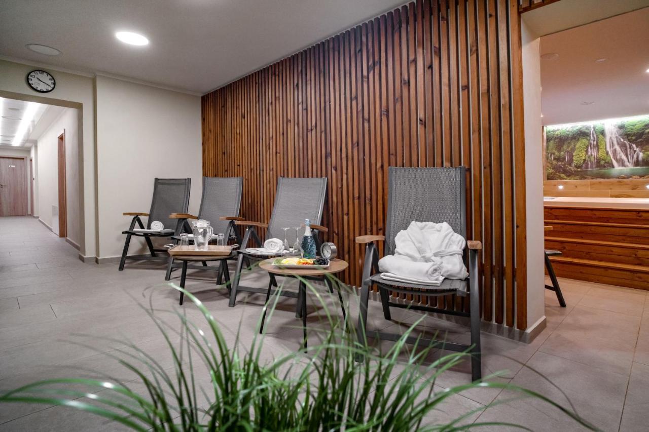 Hotel Smrz Sepekov Zewnętrze zdjęcie