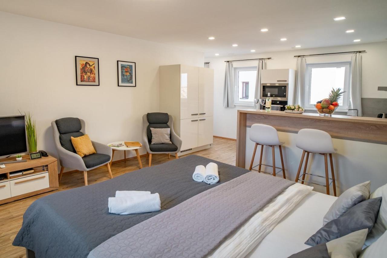 Hotel Smrz Sepekov Zewnętrze zdjęcie