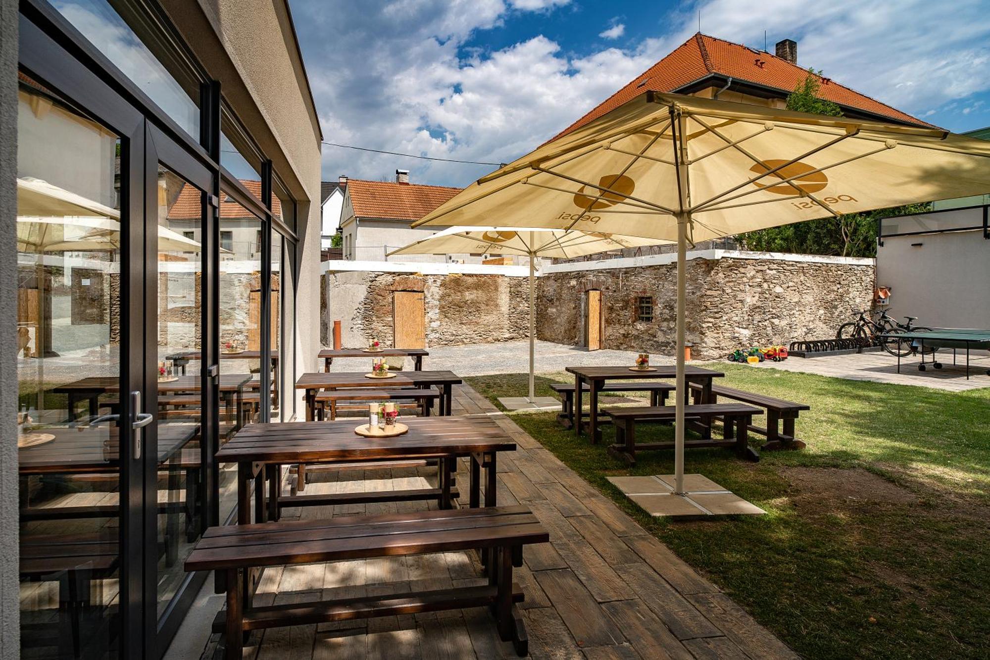 Hotel Smrz Sepekov Zewnętrze zdjęcie